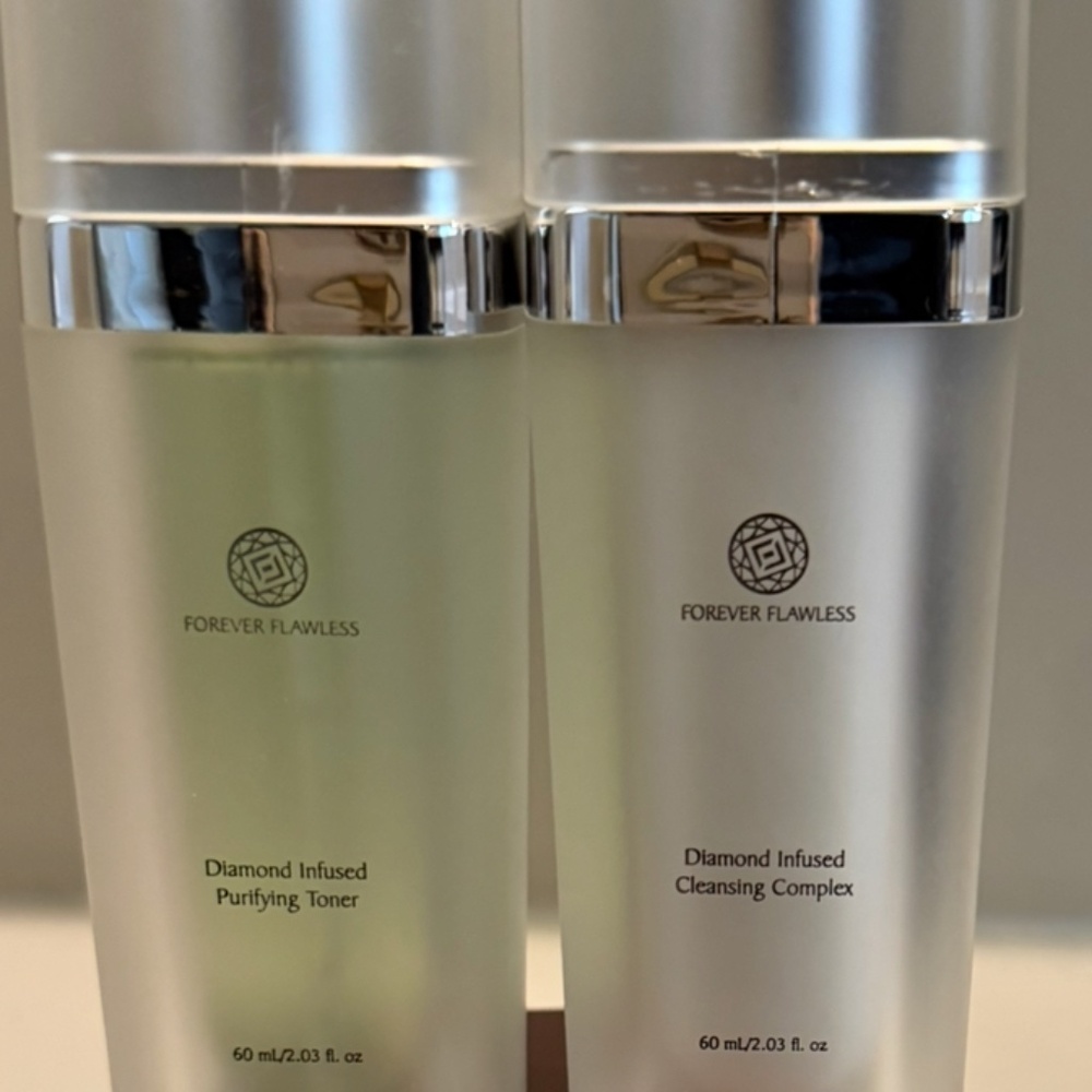 FOREVER FLAWLESS Diamond Infused Purifying Toner/Diamond Infused Cleansing
